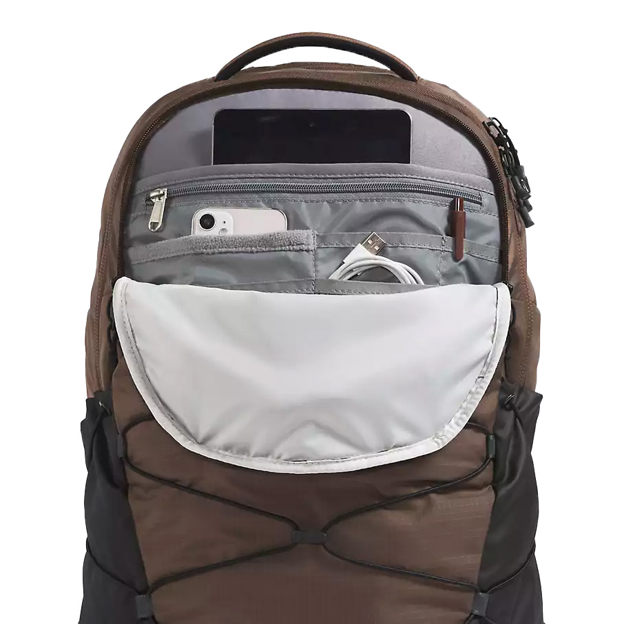 The North Face Borealis 28L